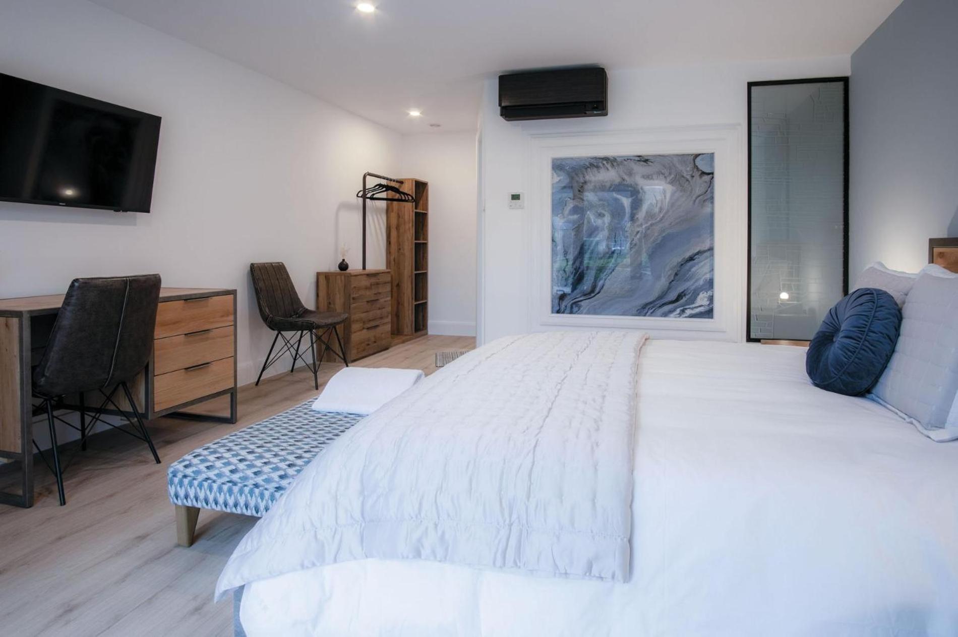 Suite 6 - Sleeping Giant Hotel - Pen Y Cae Inn بريكون المظهر الخارجي الصورة