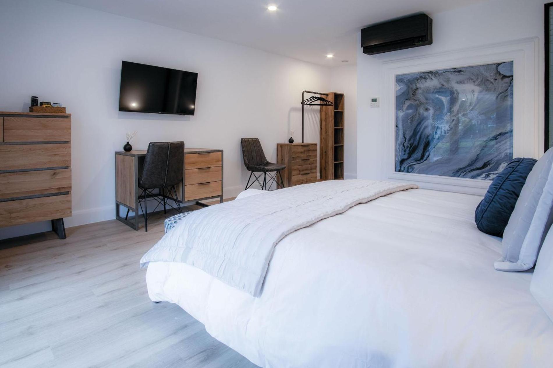 Suite 6 - Sleeping Giant Hotel - Pen Y Cae Inn بريكون المظهر الخارجي الصورة